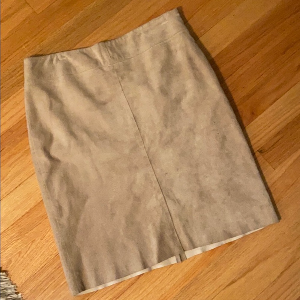Express Suede leather skirt